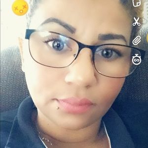 Meet your Posher, Veronica